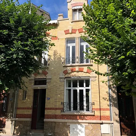 Maison Et Jardin A Epernay Centre Ville Exterior photo