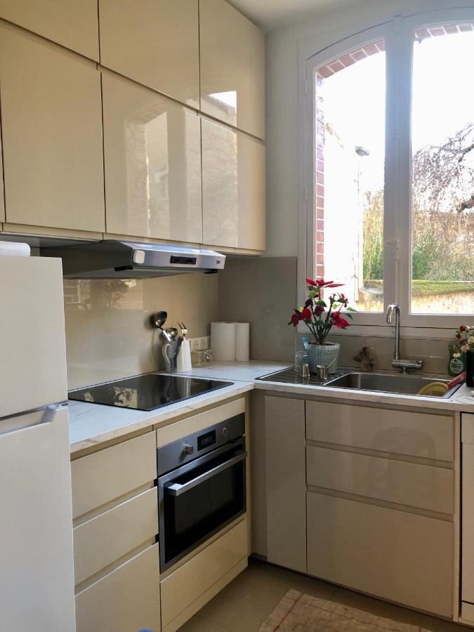 Holiday home Maison Et Jardin A Centre Epernay